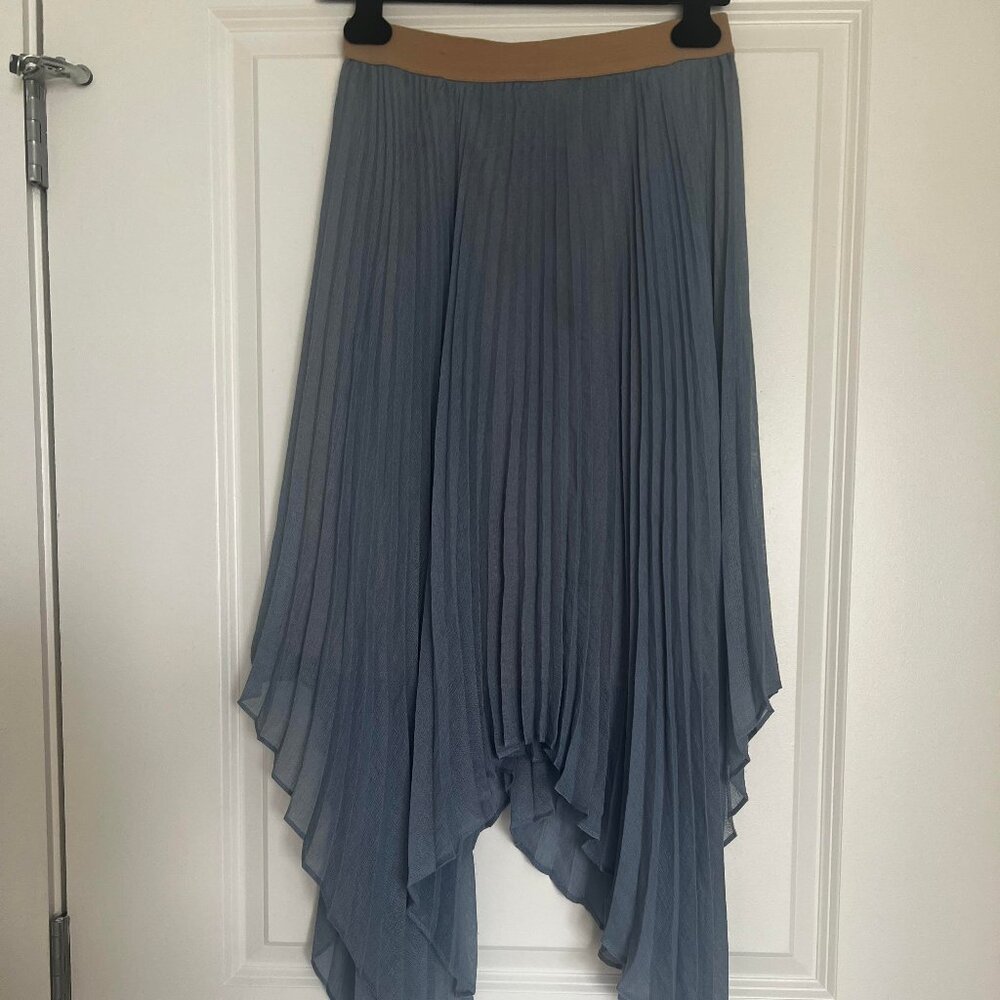 BCBGMaxAzria Pleated Hi-Low Asymmetric Hem Elastic Waist Skirt, Small